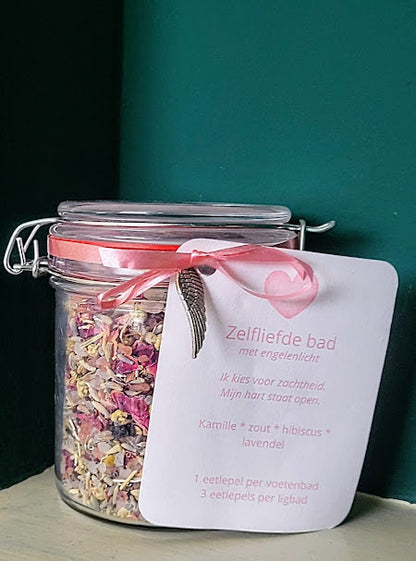 Zelfliefde (voeten)bad